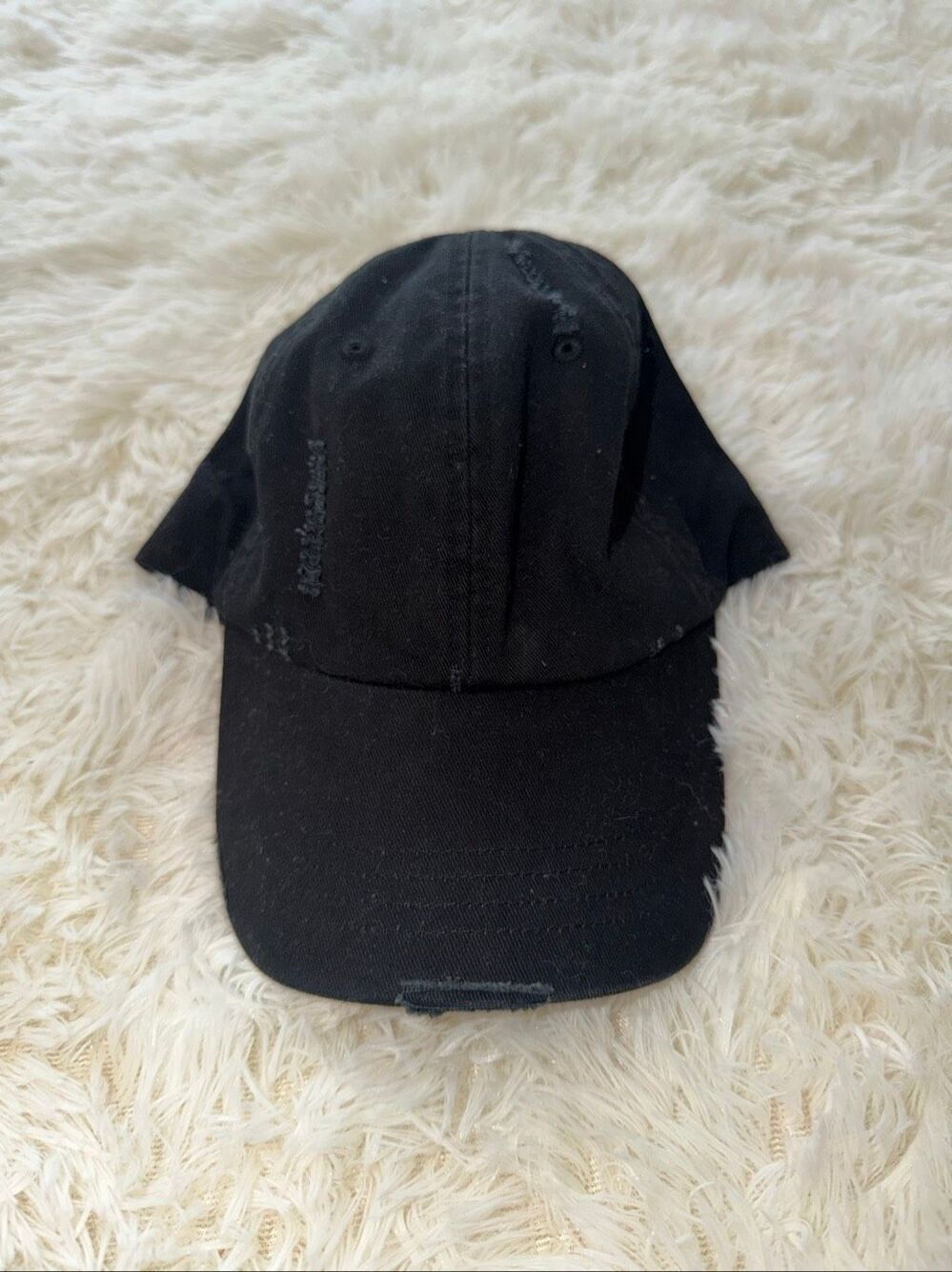 black Baseball cap